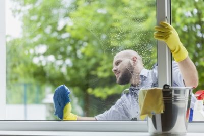 4 Benefits of Hiring a Residential Window Cleaner